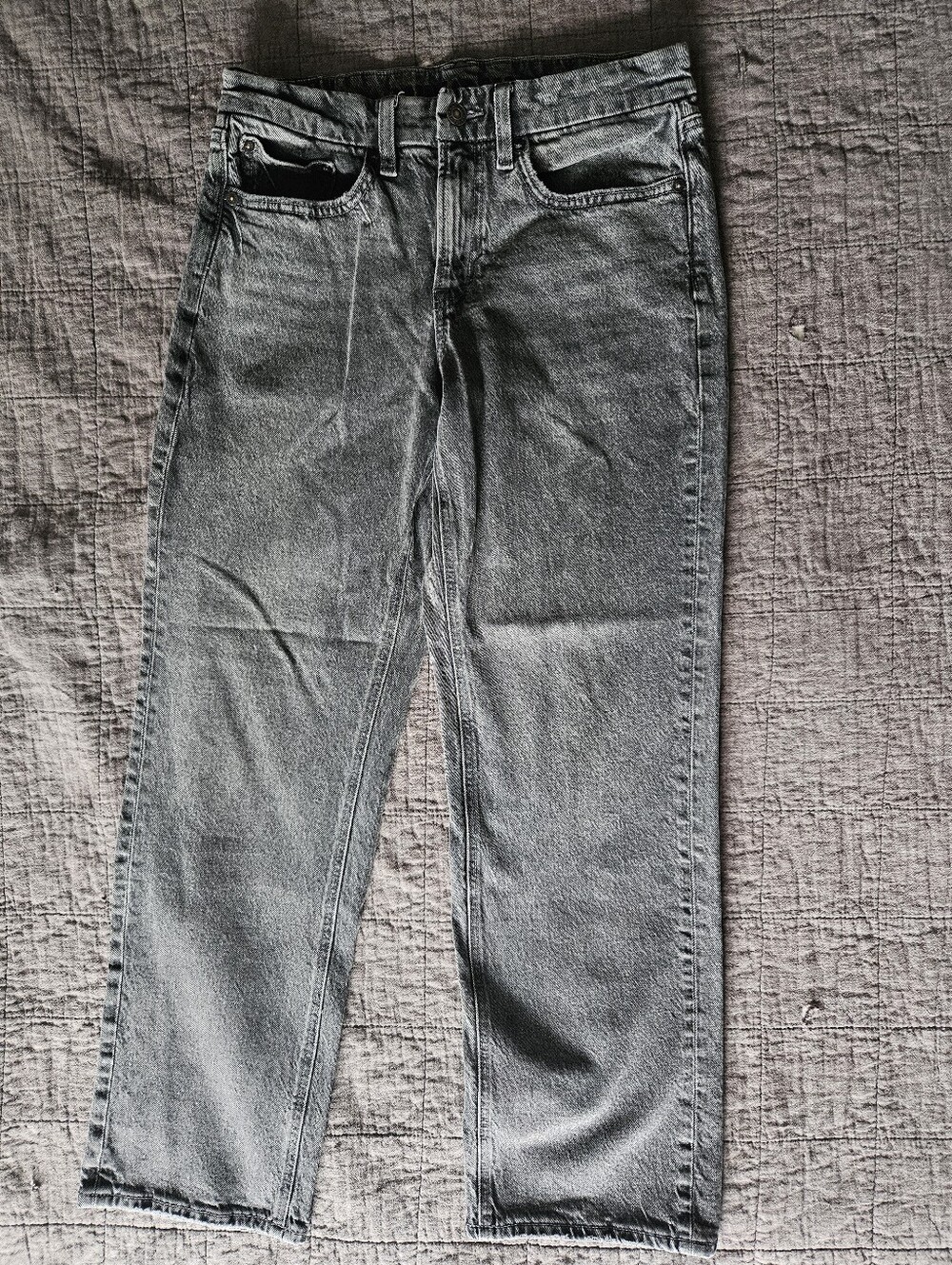 American Eagle Straight Leg Jeans